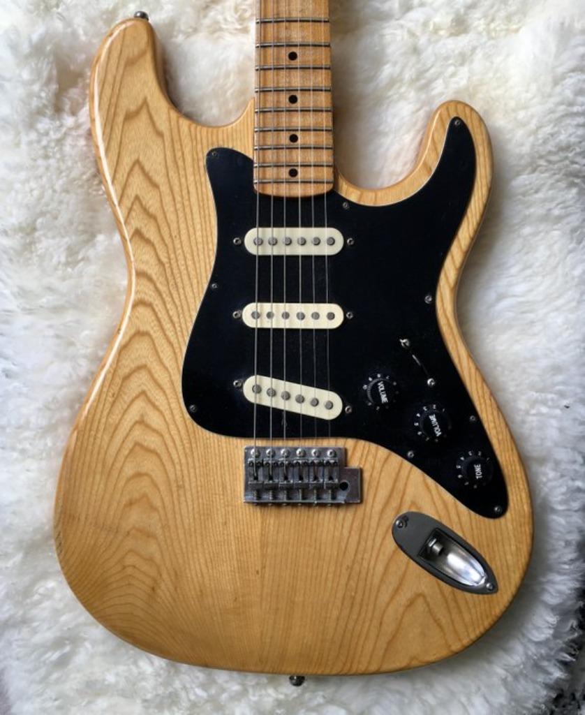 vintage stratocaster harmony h780 collectors item, Muziek en Instrumenten, Snaarinstrumenten | Gitaren | Elektrisch, Ophalen, Zo goed als nieuw