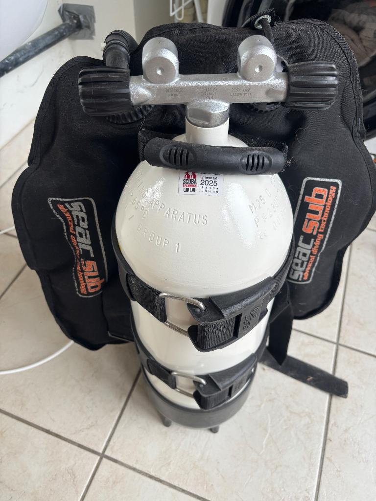 Stalen duikfles 15l 232 bar met dubbele Din kraan, Watersport en Boten, Ophalen, Zo goed als nieuw, Duikfles