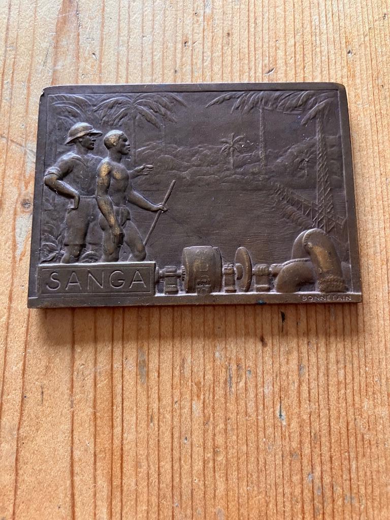 Médaille, Enlèvement
