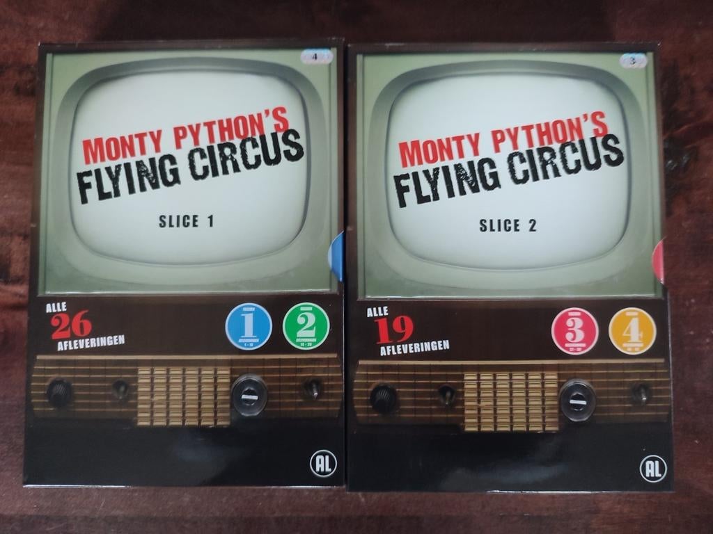 7-DVDbox : MONTY PYTHON'S FLYING CIRCUS  Compleet 45 afl., Cd's en Dvd's, Ophalen of Verzenden, Zo goed als nieuw
