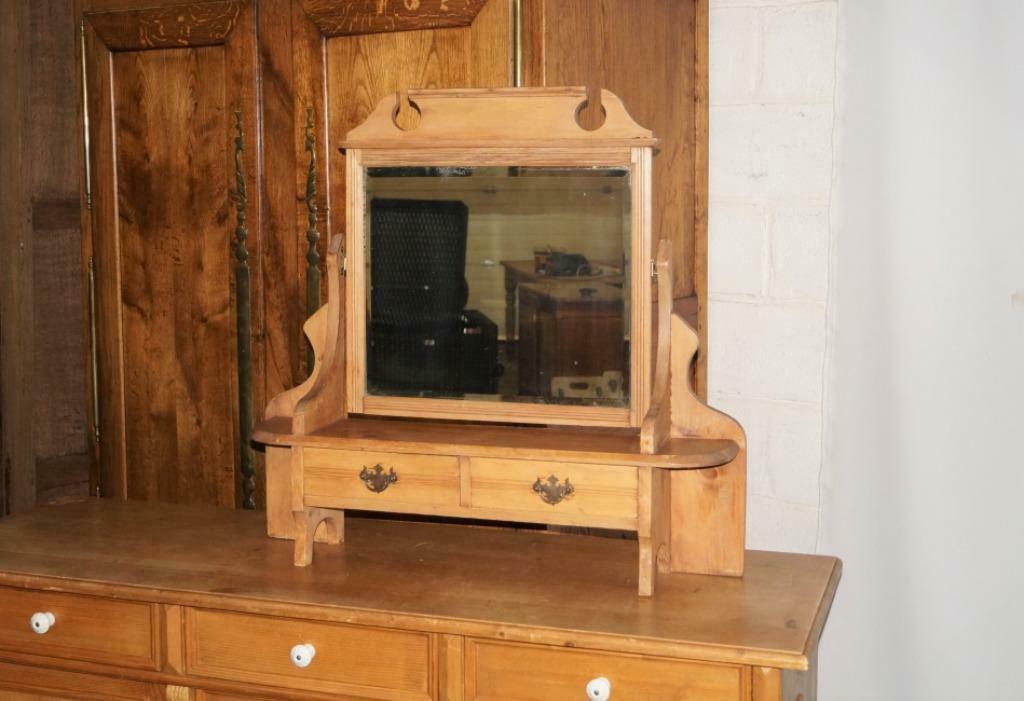 Armoire murale ancienne en pitchpine avec miroir et tiroirs, Enlèvement