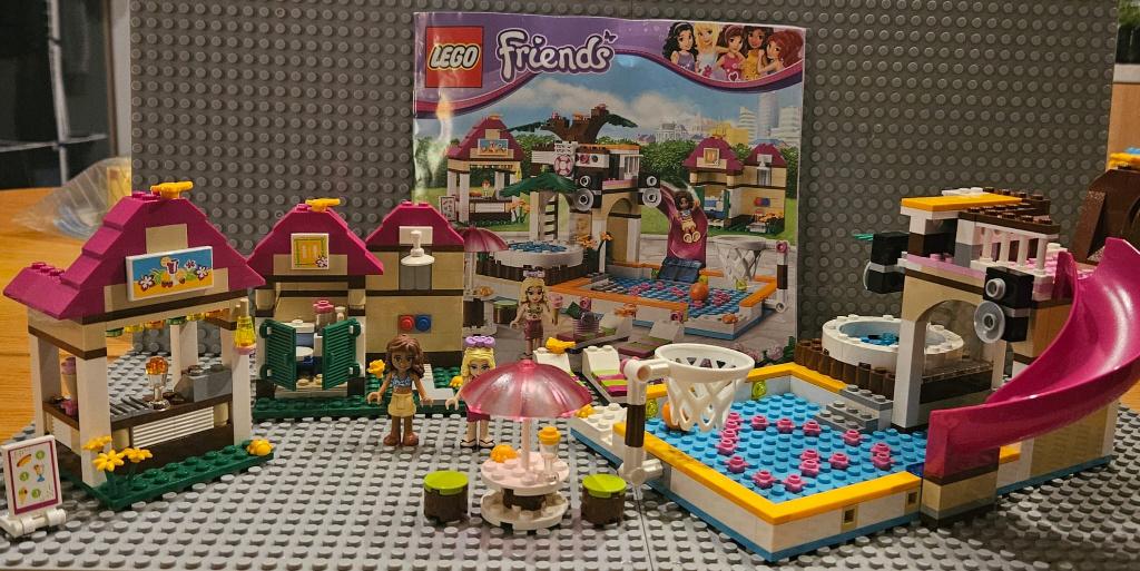 Lego Friends 41008 Heartlake zwembad, Ophalen, Zo goed als nieuw, Complete set, Lego
