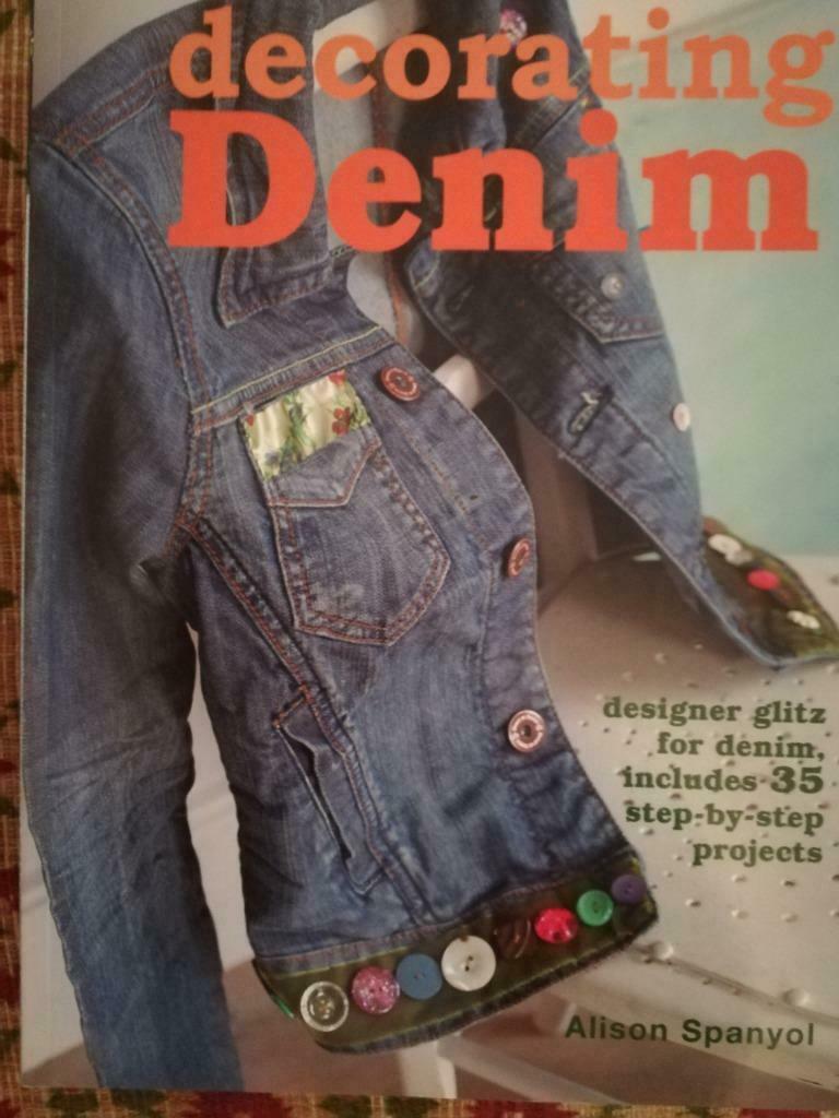 Decorating denim, Boeken, Hobby en Vrije tijd, Zo goed als nieuw, Borduren en Naaien, Ophalen of Verzenden