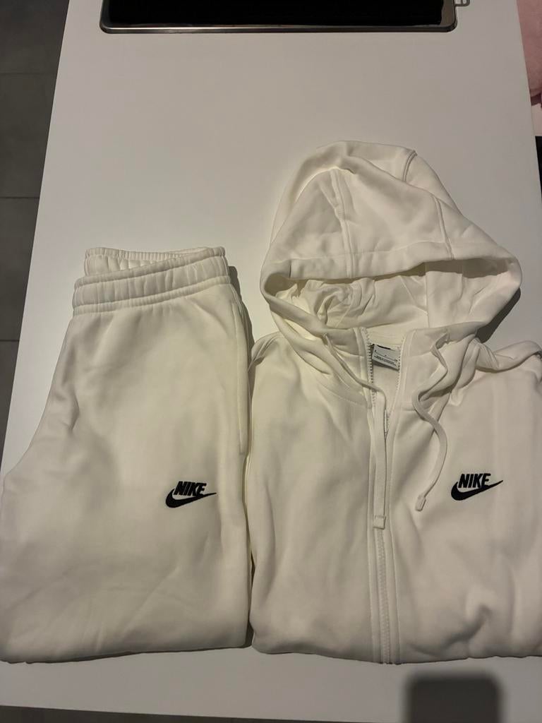 Nike trainingspak wit, Ophalen, Gedragen, Maat 46 (S) of kleiner