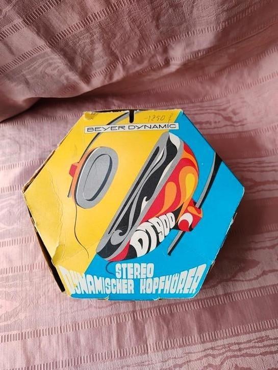 verzamelstuk : 1970 ! Beyer Dynamic hoofdtelefoon DT900 !, Audio, Tv en Foto, Hoofdtelefoons, Ophalen of Verzenden