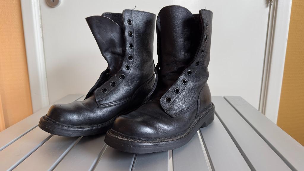 Soldaten schoenen ABL, Enlèvement