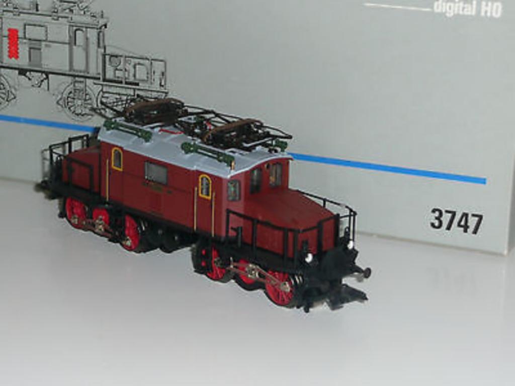 Marklin 3747 ( DRG ), Neuf, Trix, Courant alternatif, Locomotive
