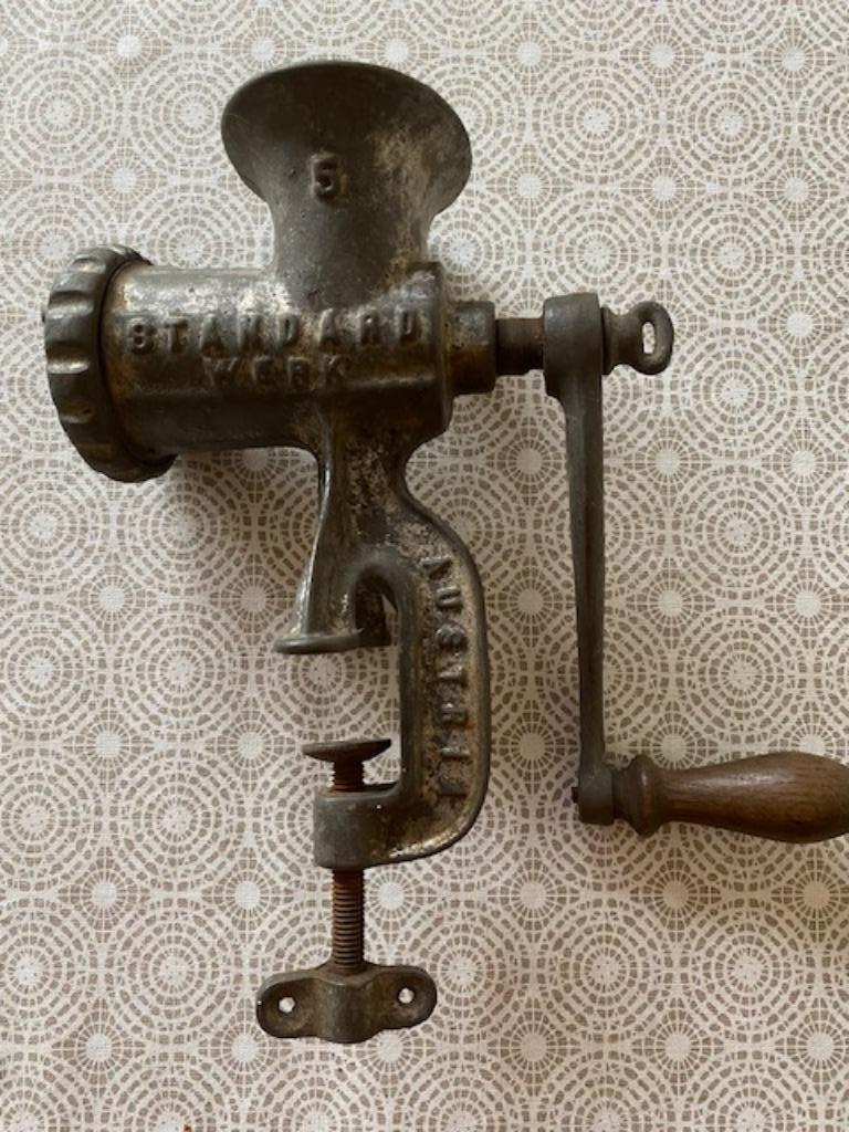 Vintage vleesmolentje, Ophalen
