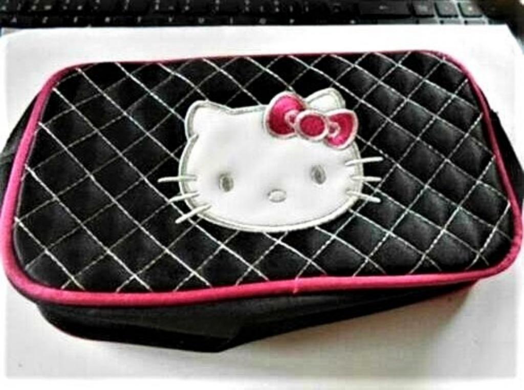 AVON : Trousse de toilette: Hello Kitty, Bijoux, Sacs & Beauté, Trousses de toilette, Enlèvement ou Envoi, Neuf, Fille