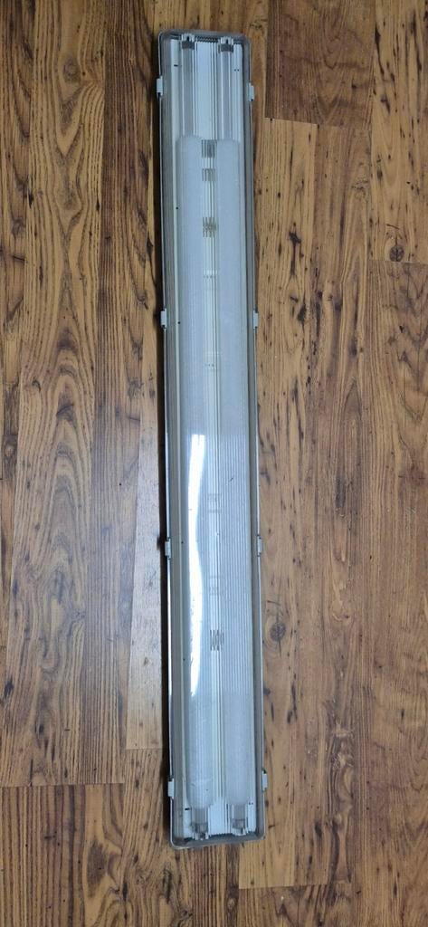 Armature tube néon 120cm pas led, Bricolage & Construction, Éclairage de chantier, Enlèvement, Armature