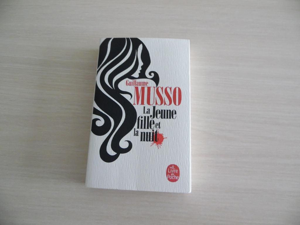 LA JEUNE FILLE ET LA NUIT       GUILLAUME  MUSSO, Europa overig, Ophalen of Verzenden, Zo goed als nieuw, Guillaume Musso