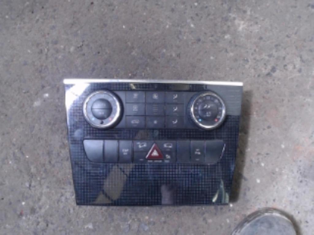 Commande airco Mercedes classe M II W164 A2518707289, Autos : Pièces & Accessoires, Autres pièces automobiles, Enlèvement ou Envoi