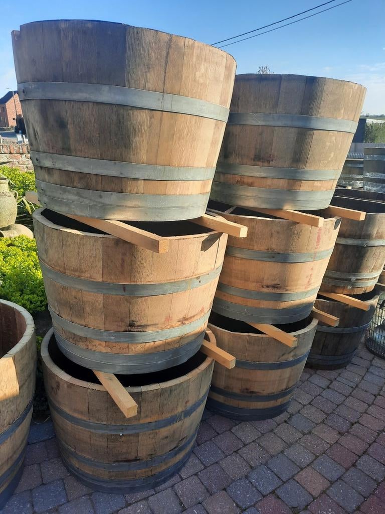 Un demi-tonneau de vin de Bordeaux de 47 cm x 70 cm x 3 cm !, Jardin & Terrasse, Bacs à fleurs & Jardinières, Comme neuf, Enlèvement