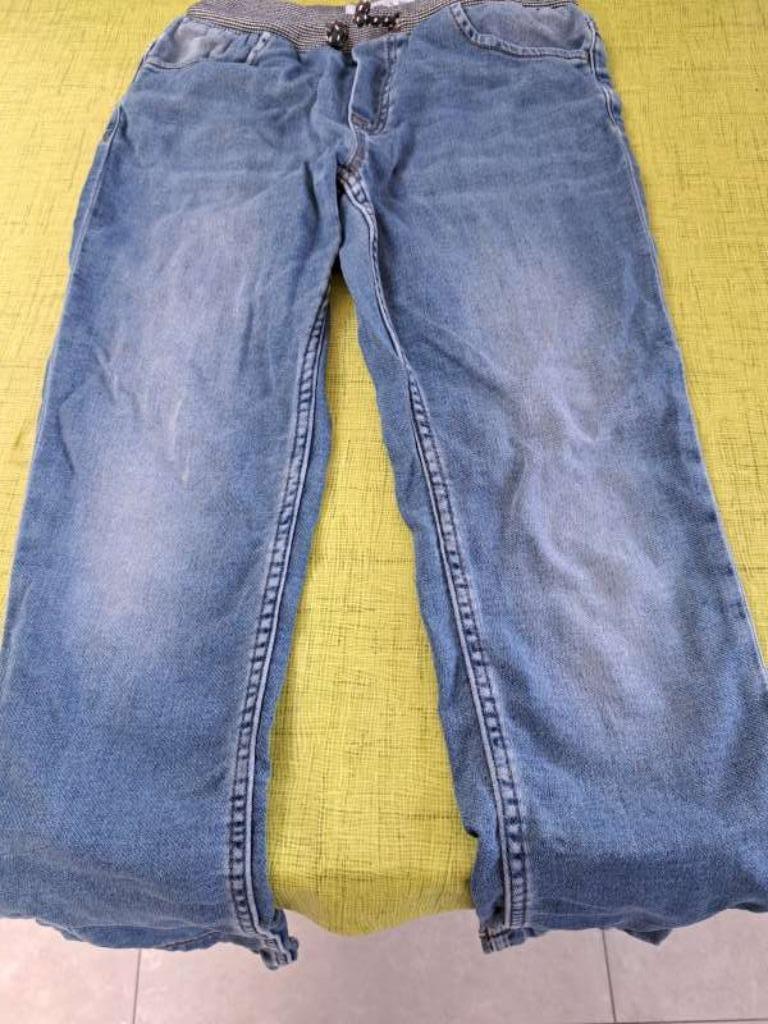 Jeans broek maat 140, Kinderen en Baby's, Kinderkleding | Maat 140, Broek, C&A, Ophalen of Verzenden, Zo goed als nieuw