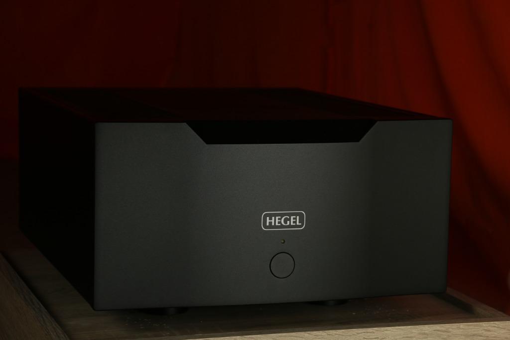 Hegel H30A / H 30 A - Beursdemo. BTW/VAT. Pre amp ook nodig?, Audio, Tv en Foto, Ophalen of Verzenden, Zo goed als nieuw, Stereo