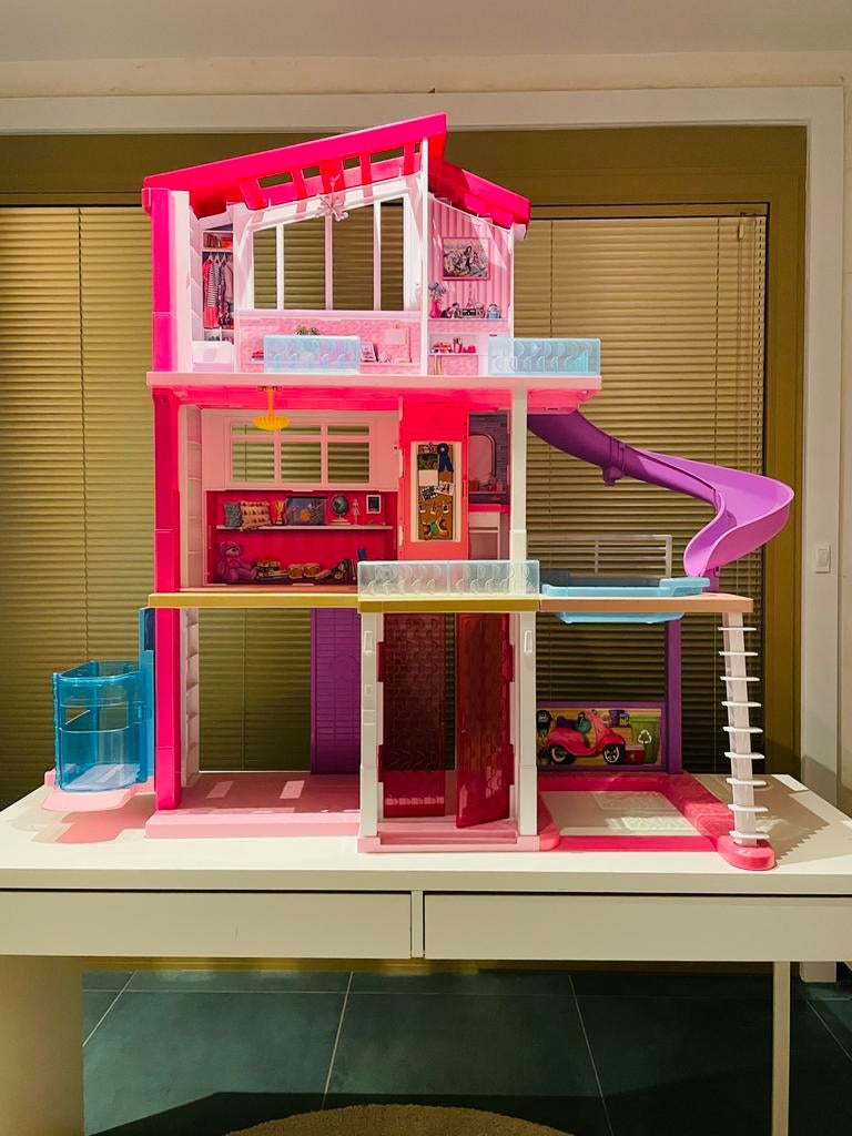 Groot droomhuis van Barbie, Enlèvement, Comme neuf
