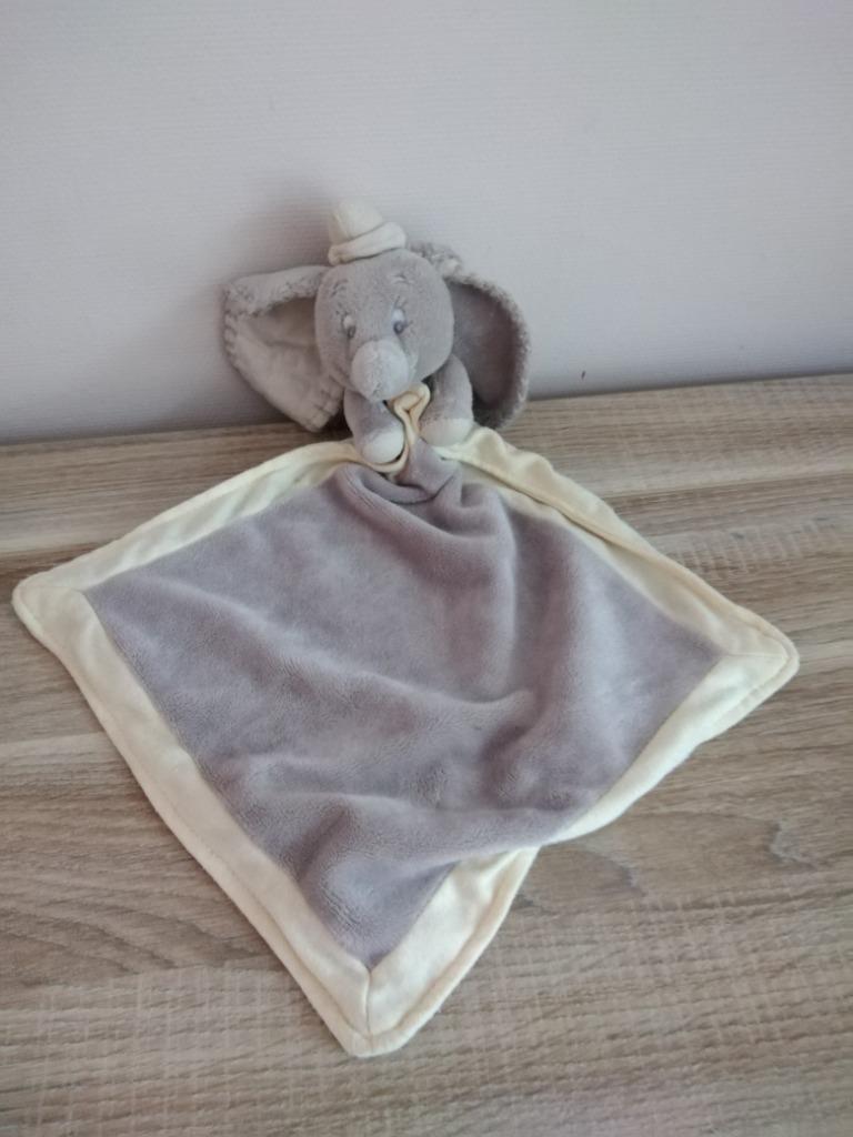 knuffeldoekje disney olifant dumbo(doos 110), Ophalen of Verzenden, Nieuw, Olifant