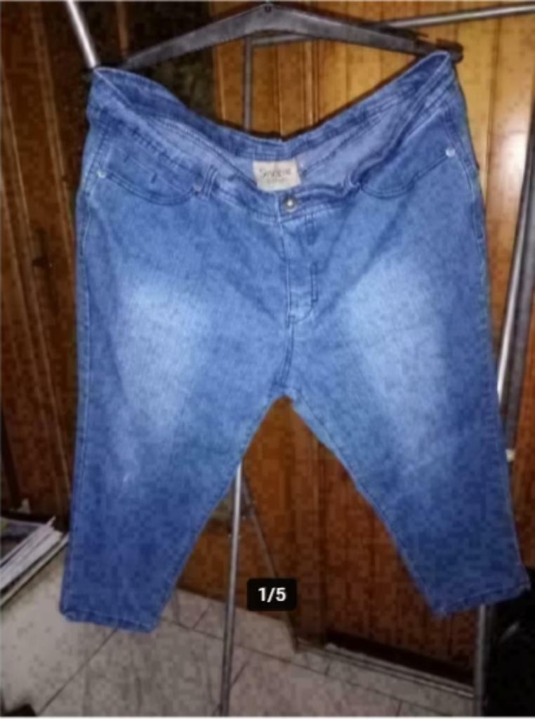 *5 jeans broeken 48 blauwe en grijze van 3/4 tot lang 5€/st, Kleding | Dames, Ophalen of Verzenden, Gedragen