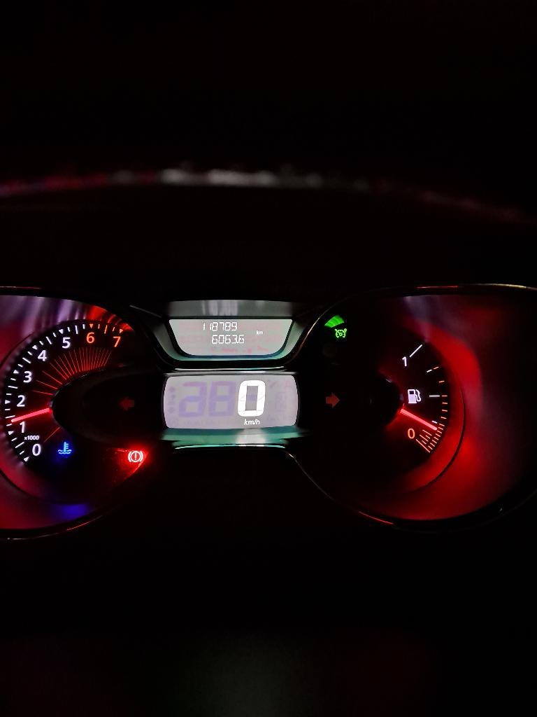 Renualt Captur 2017, Auto's, Renault, Achterwielaandrijving, Zwart, 113 g/km, Particulier
