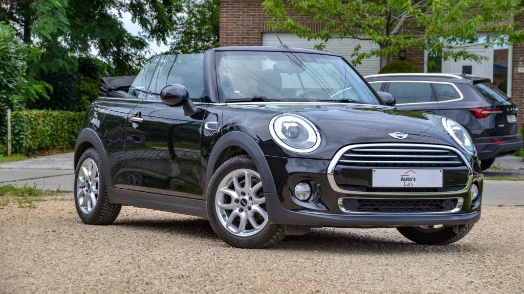 Mini Cooper Cabrio 2017 1.5 Benzine 136 Pk 1 Jaar Garantie, 4 cilinders, Cabriolet, MINI Next, Leder en Stof