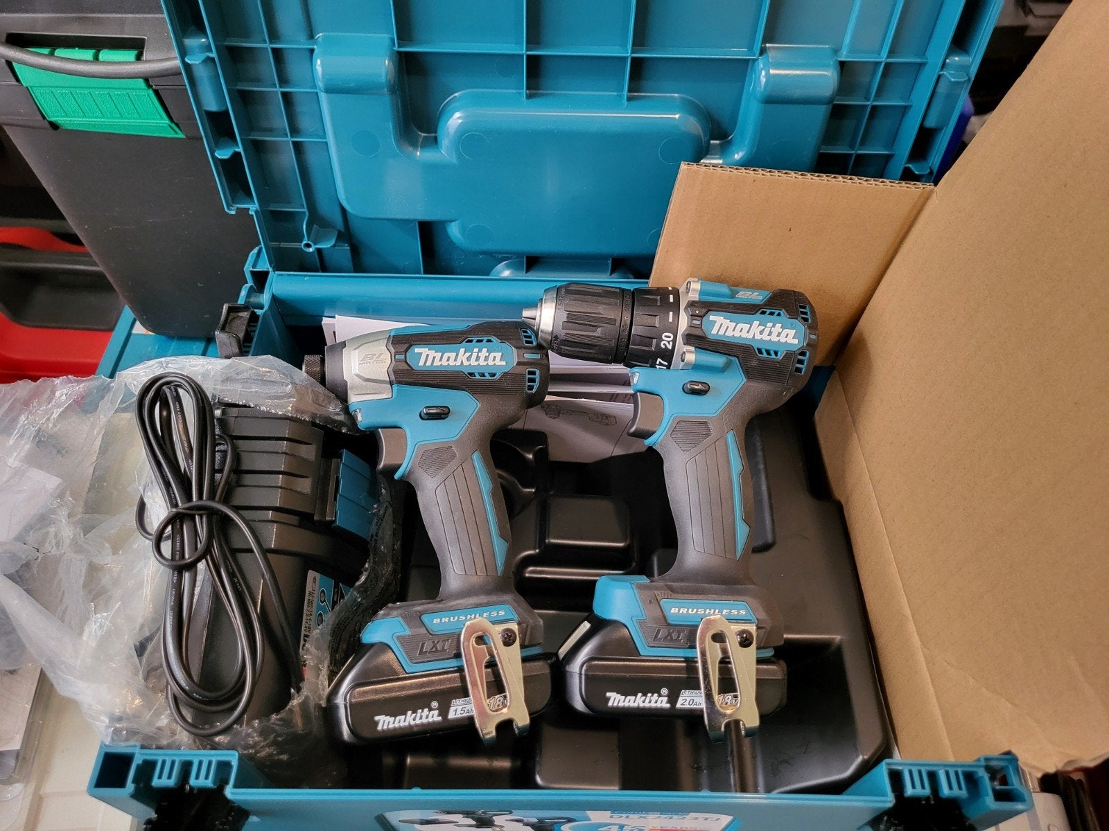 Makita kit visseuse dtd153 + dtd487, Enlèvement, Neuf