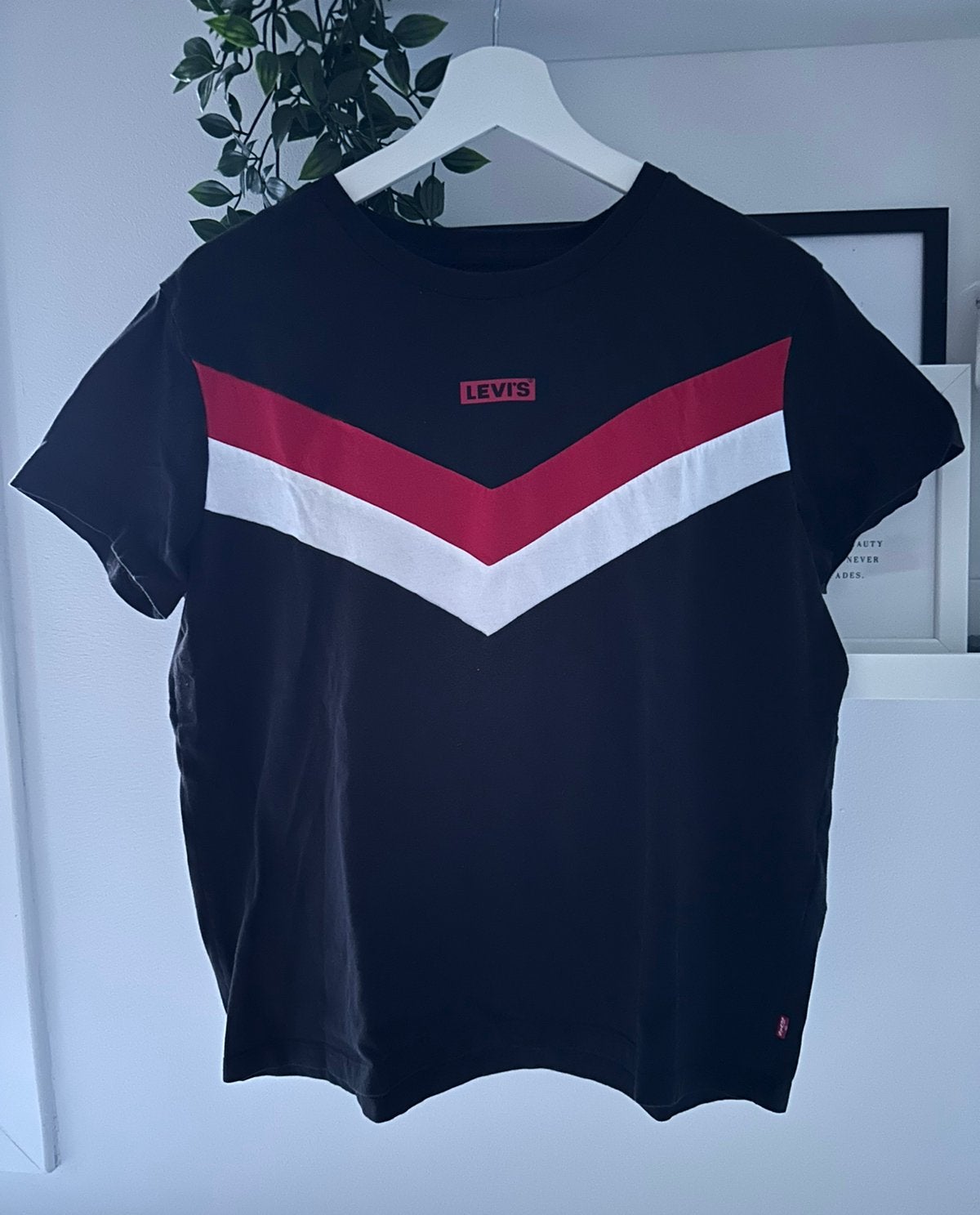 Levi's T-shirt voor dames, maat M, Kleding | Dames, T-shirts, Ophalen, Zo goed als nieuw