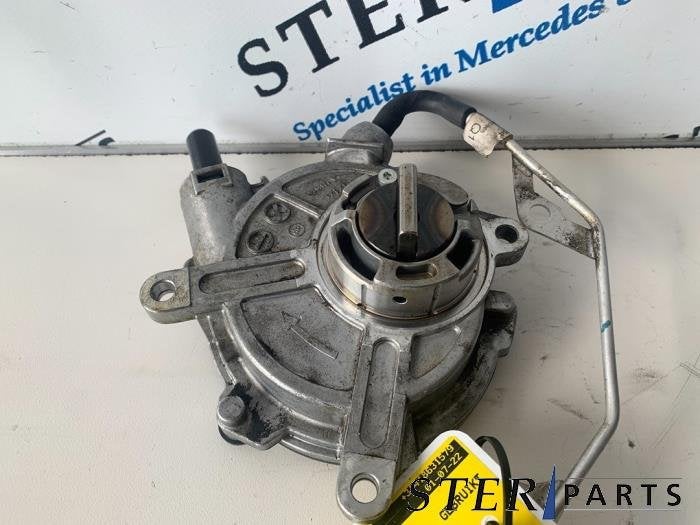 Vacuumpomp (Benzine) van een Mercedes CLK, Gebruikt, -, Ophalen of Verzenden, -