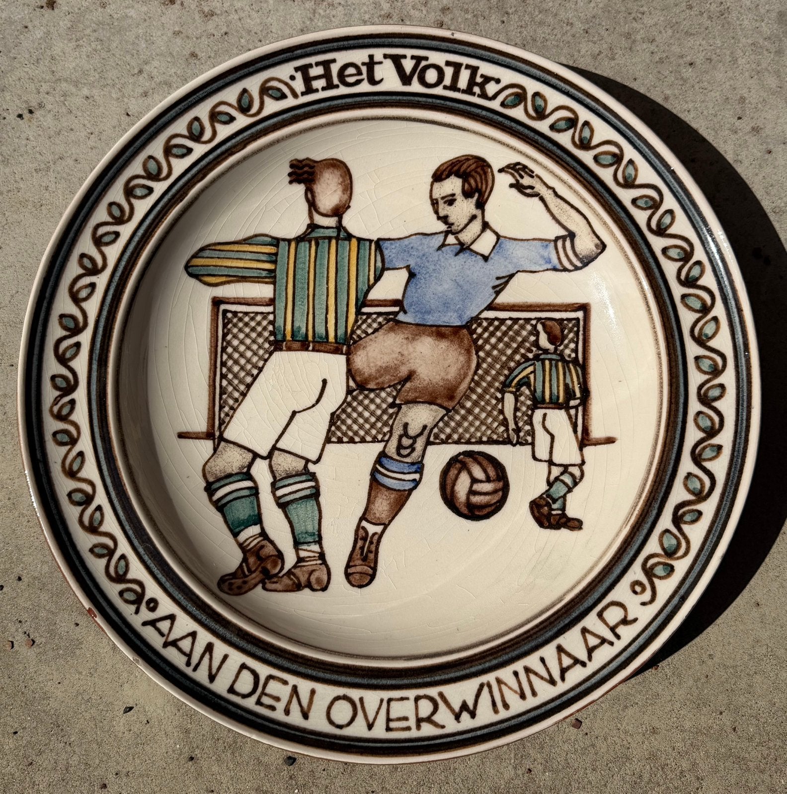 Vintage schaal russel tiglia tegelen venlo voetbal het volk, Antiek en Kunst, Ophalen of Verzenden