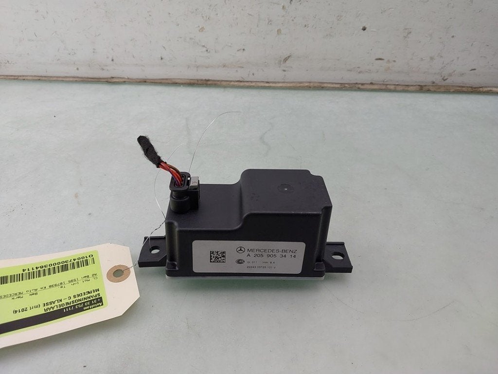 SPANNINGSREGELAAR Mercedes-Benz C (W205) (01-2013/06-2021), Gebruikt, Mercedes-Benz, Dialog.mb@mercedes-benz.com, Mercedes-Benz AG