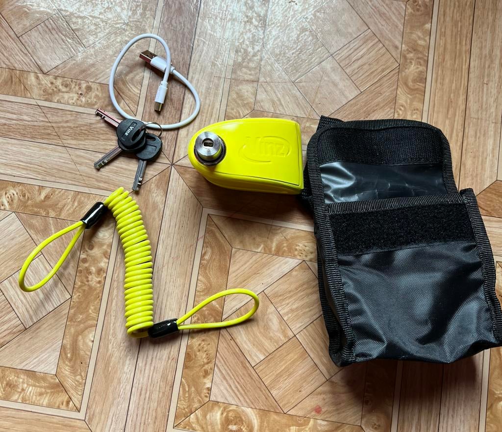 VINZ Pico Schijfremslot met Alarm - ART 4 Gekeurd, Motoren, Ophalen of Verzenden, Zo goed als nieuw