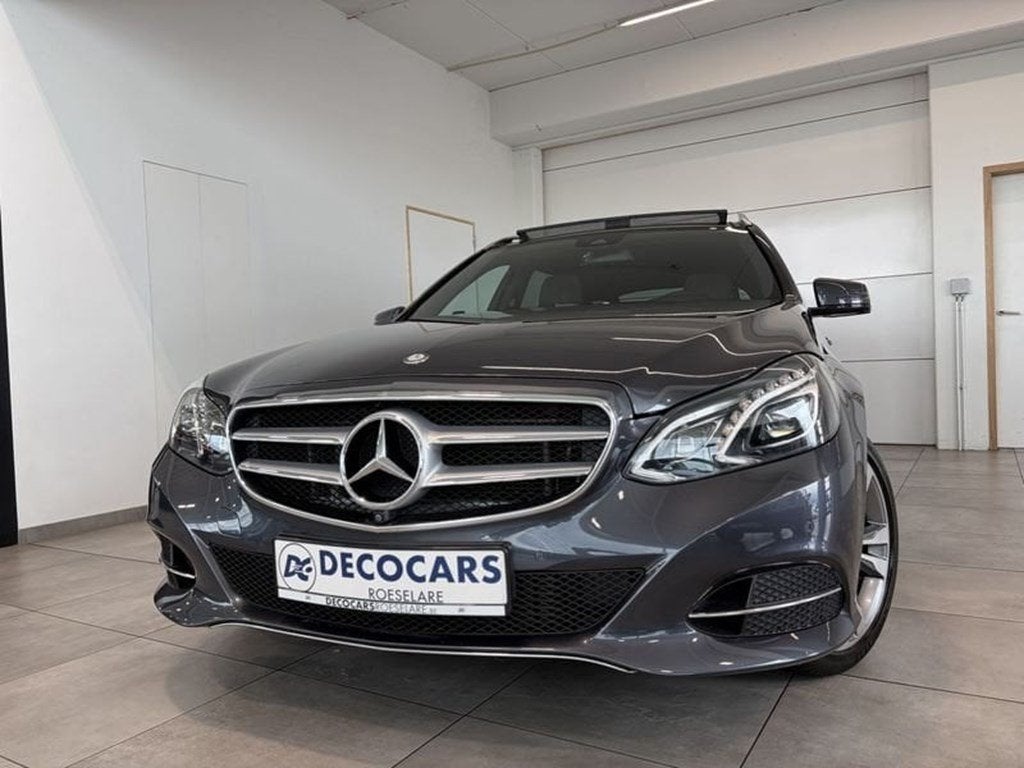 Mercedes-Benz E 360° Camera / Panoramisch Dak / Trekhaak /, Auto's, Emergency brake assist, 5 deurs, E-Klasse, 100 kW