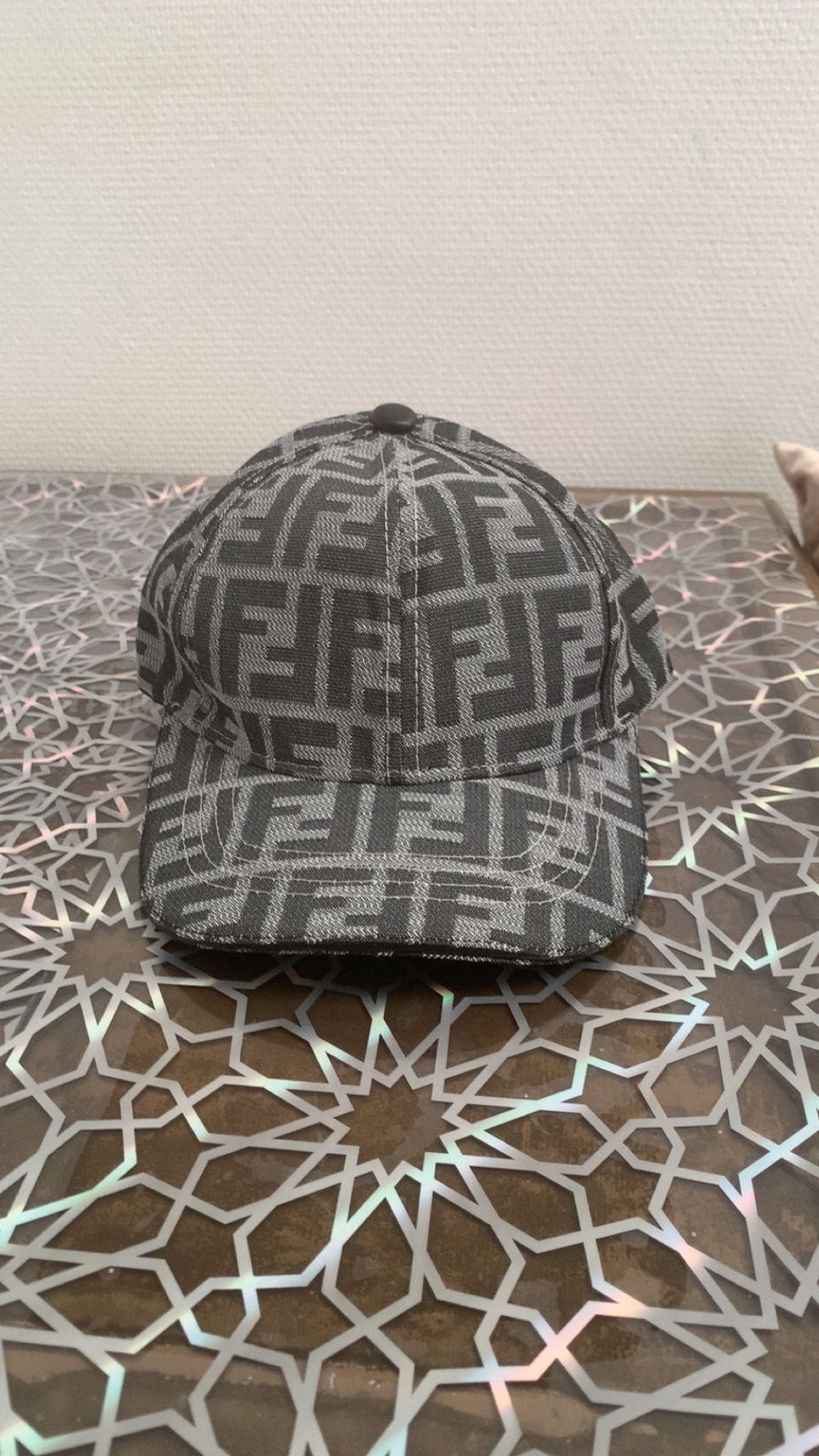 Grijze Fendi pet, Enlèvement, Neuf, One size fits all, Casquette