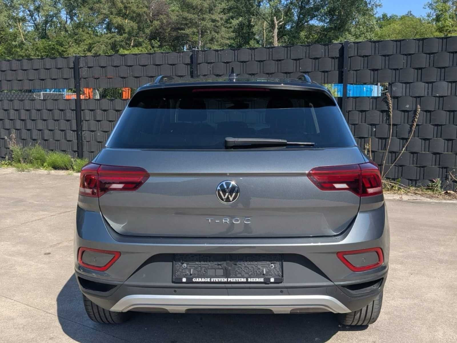 2024 Volkswagen T-Roc 1.0 TSI Life Business - 46000km - airc, Auto's, Volkswagen, Gebruikt, Euro 6, Bedrijf, Handgeschakeld
