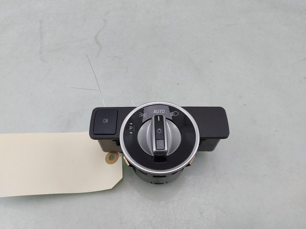 LICHTSCHAKELAAR B (W246) (|A2129050551|A21290505519107|), Gebruikt, Mercedes-Benz