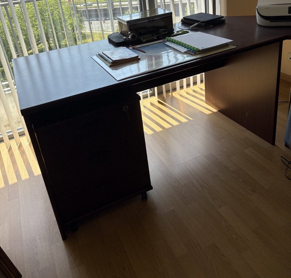 bureau, Enlèvement, Comme neuf