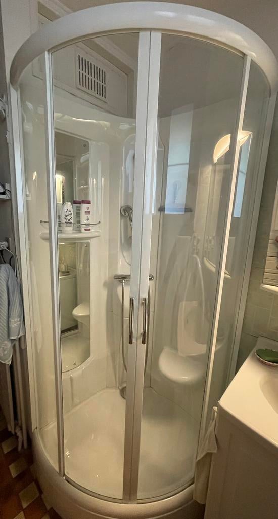 Douche + badmeubel + spiegelkast, Ophalen, Zo goed als nieuw
