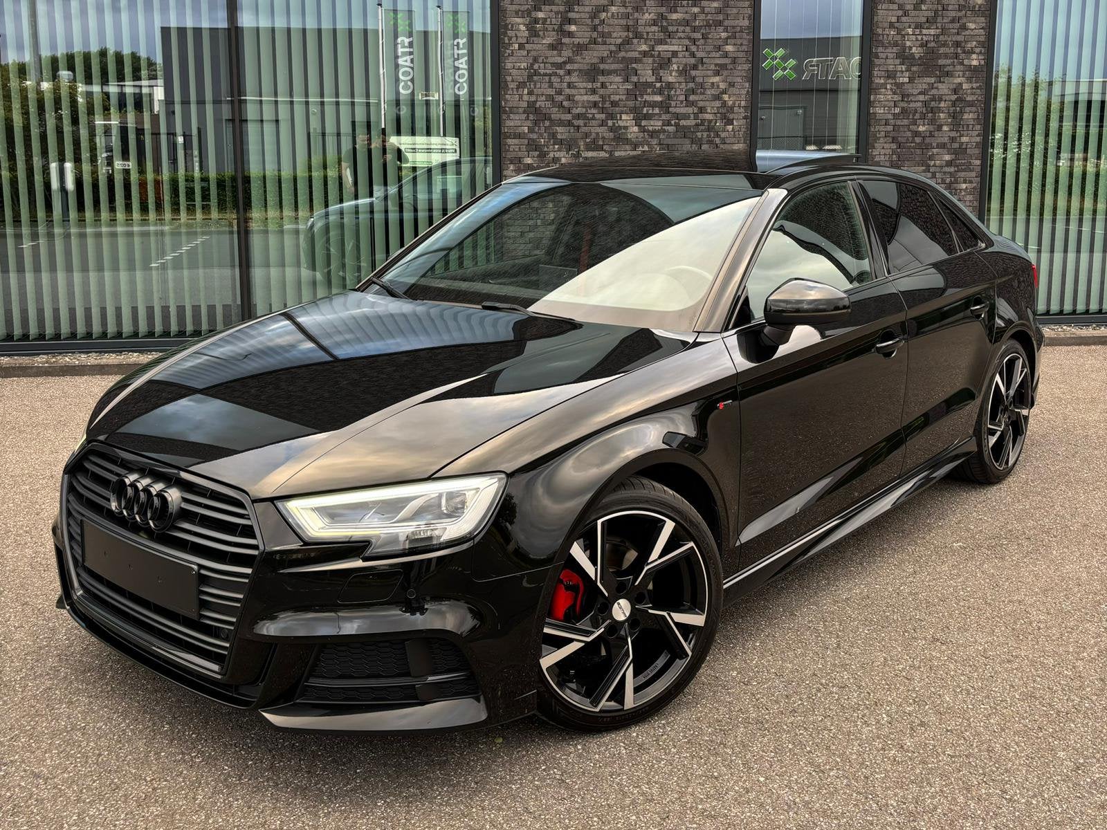Audi A3 berline, Auto's, 4 cilinders, Zwart, Leder, 5 deurs