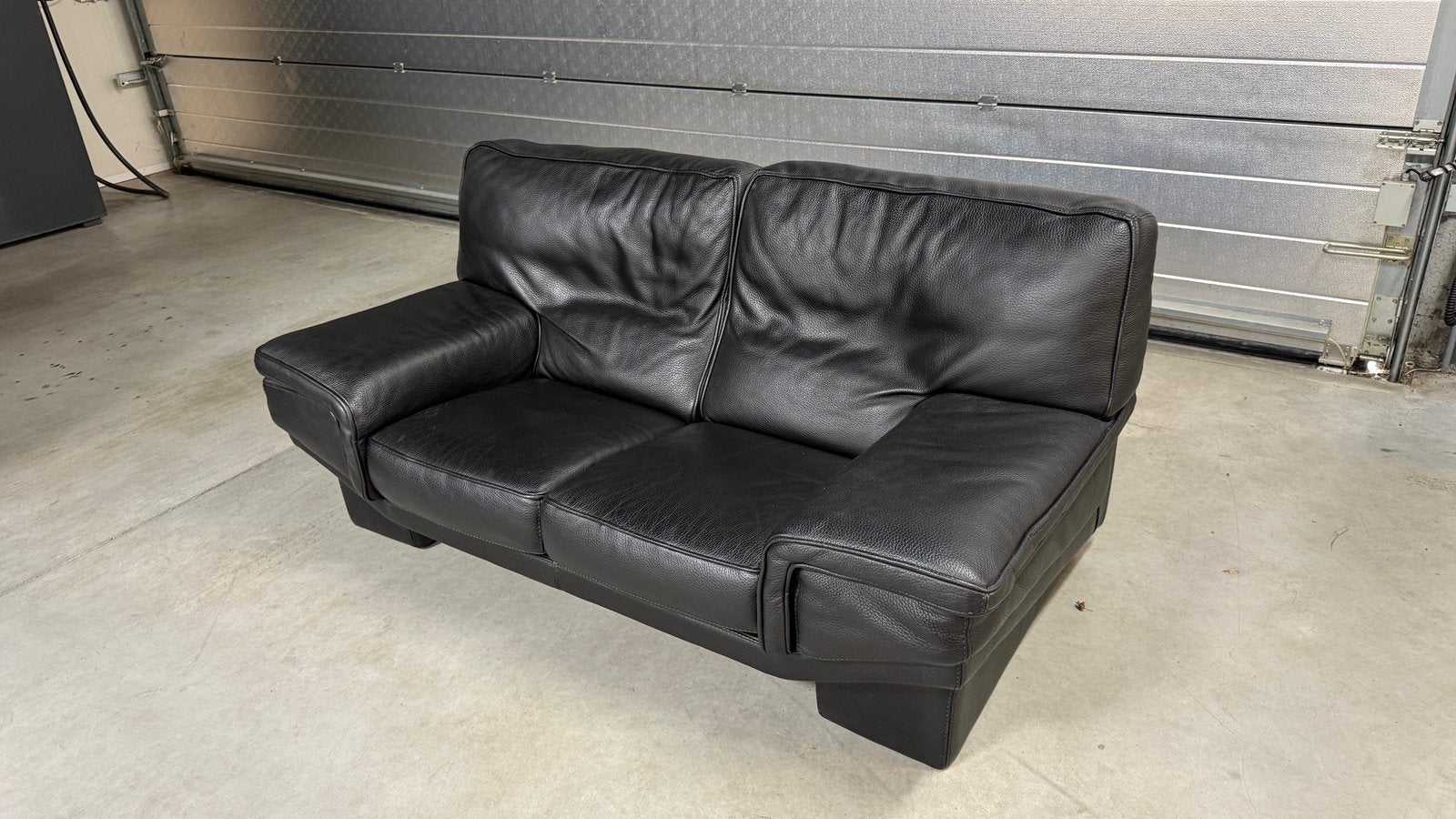 Sofa zwart dik leder, 185 x 100 cm. Leder 1, Ophalen, Gebruikt, 150 tot 200 cm, Tweepersoons