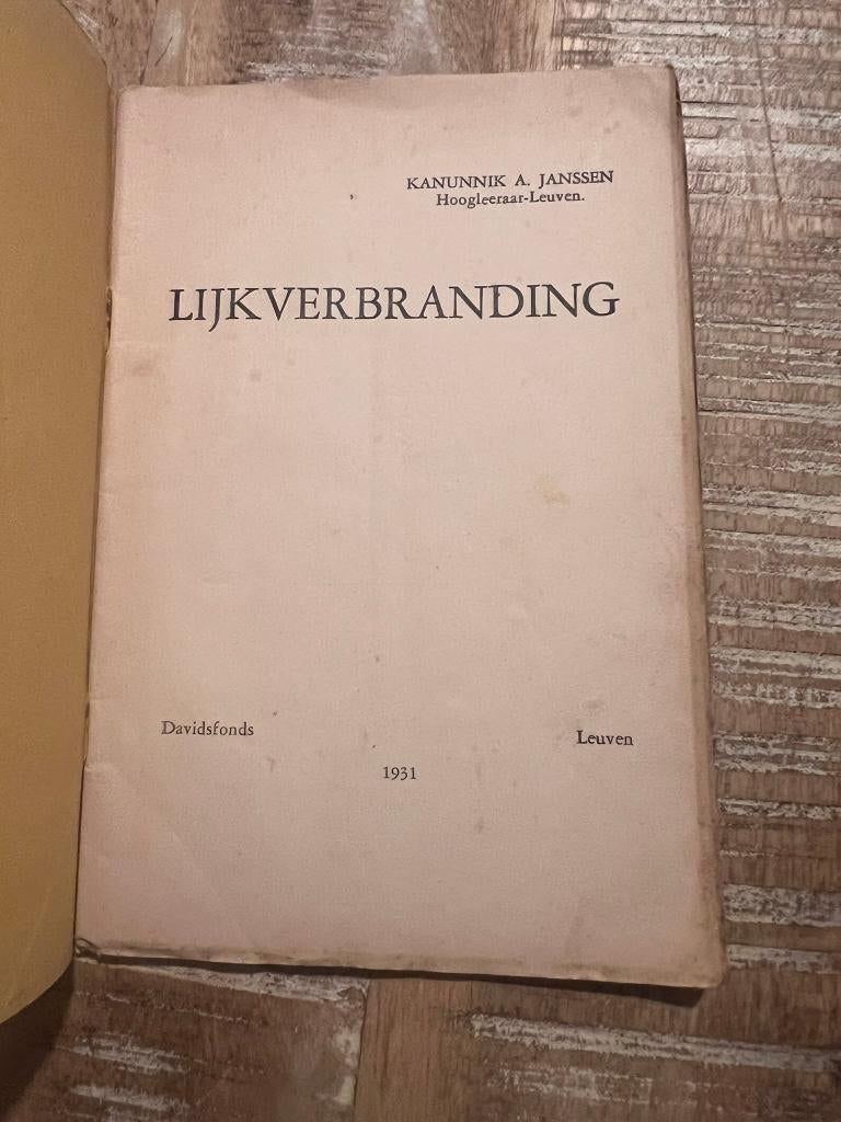 Lijkverbranding - Kanunnik A. Janssen *1931*, Ophalen of Verzenden, Kanunnik A. Janssen