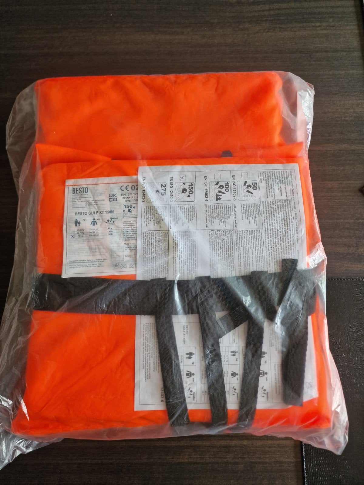 Reddingsvesten 150N 4 stuks nieuw, Ophalen