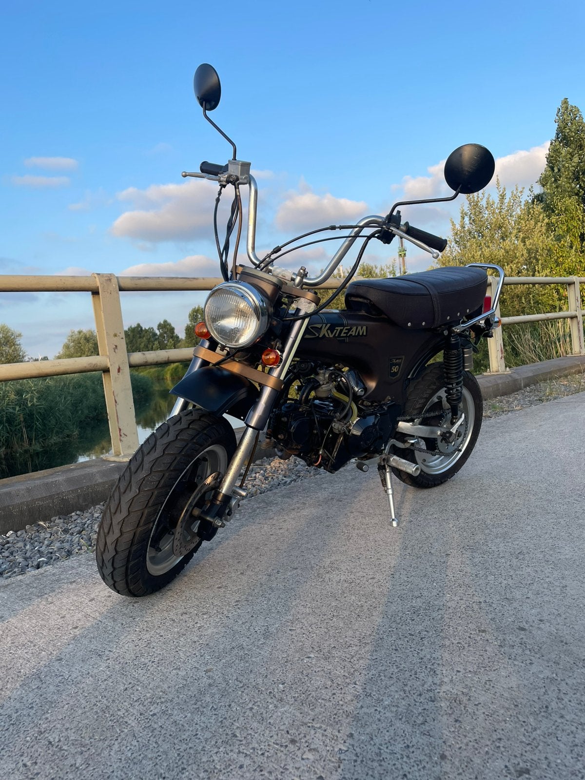 Dax Skyteam 50 cc, Vélos & Vélomoteurs, Cyclomoteurs | Honda, Comme neuf, Autres modèles, Classe B (45 km/h), Enlèvement ou Envoi