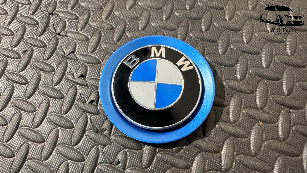 BMW Logo i3 7314891, Autos : Pièces & Accessoires, Carrosserie & Tôlerie, Capot moteur, BMW, Avant, Utilisé, Enlèvement ou Envoi