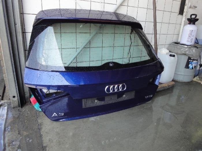 Hayon d'un Audi A3, -, Audi, Utilisé, -