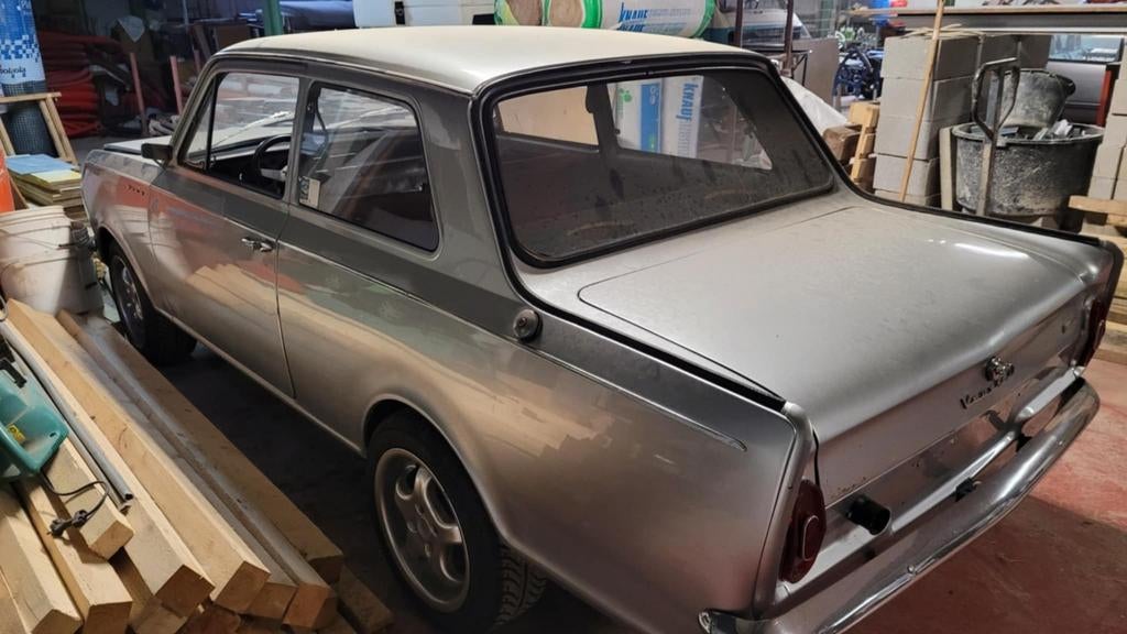 Vauxhall viva, Ophalen, Opel