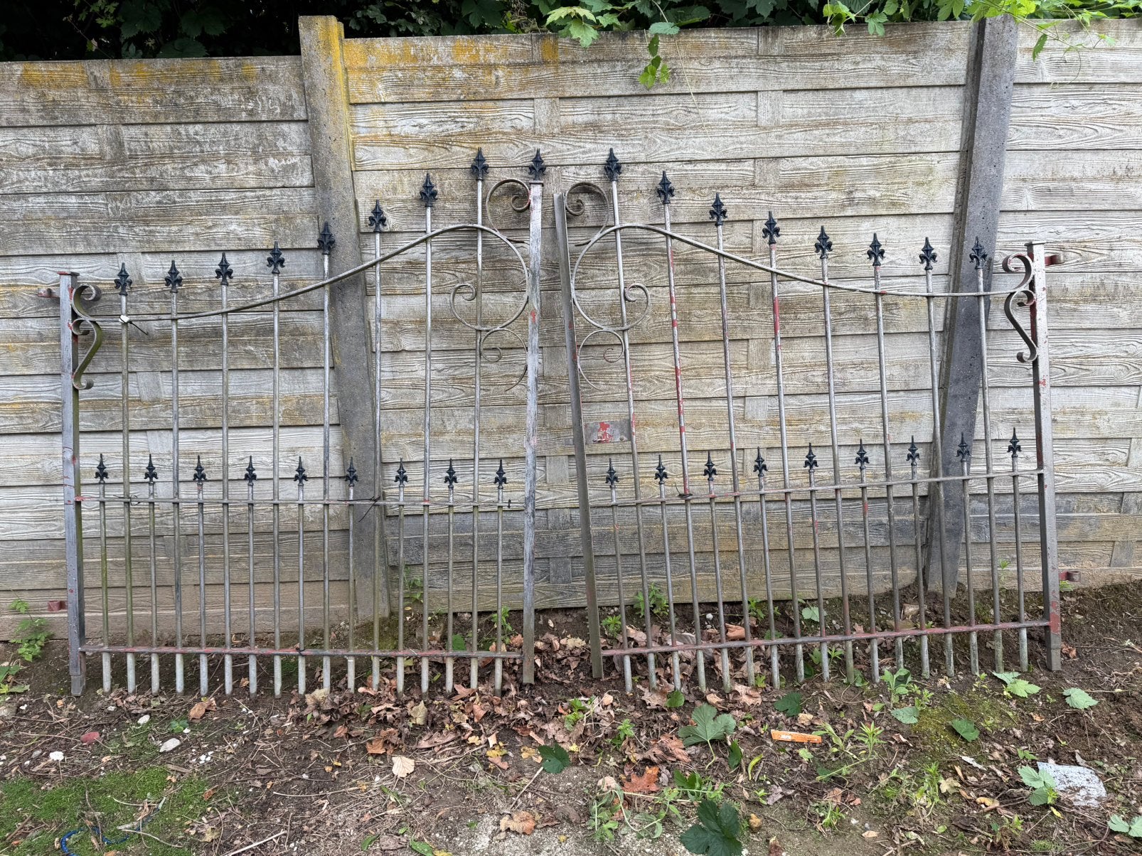 smeedijzer dubbel hek breedte 3 m ,hoogste punt 1,70 m, Jardin & Terrasse, Clôtures de jardin, Enlèvement, Utilisé, Fer, Clôture ornementale