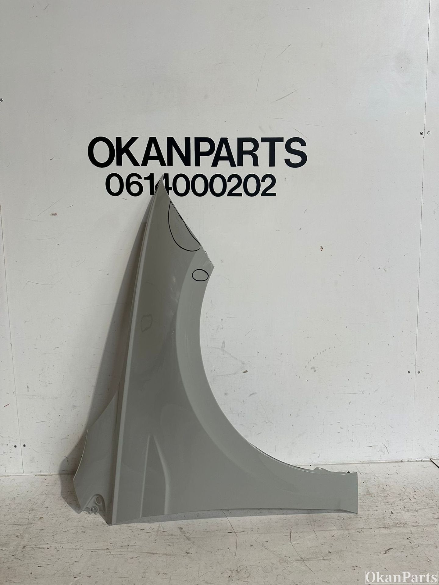 Panneau lat ral droit de l'aile avant droite de la Volkswage, Autos : Pièces & Accessoires, Info@fabrikant.eu, Fabrikant BV, Fabrikantstraat 1
1000 AA  Amsterdam, NL