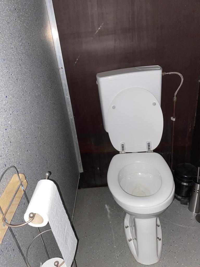 Wc- wagen, Ophalen, Zo goed als nieuw