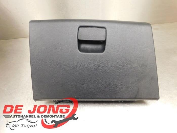 Boîte à gants d'un Hyundai I10, -, 3 mois de garantie, Utilisé, Hyundai