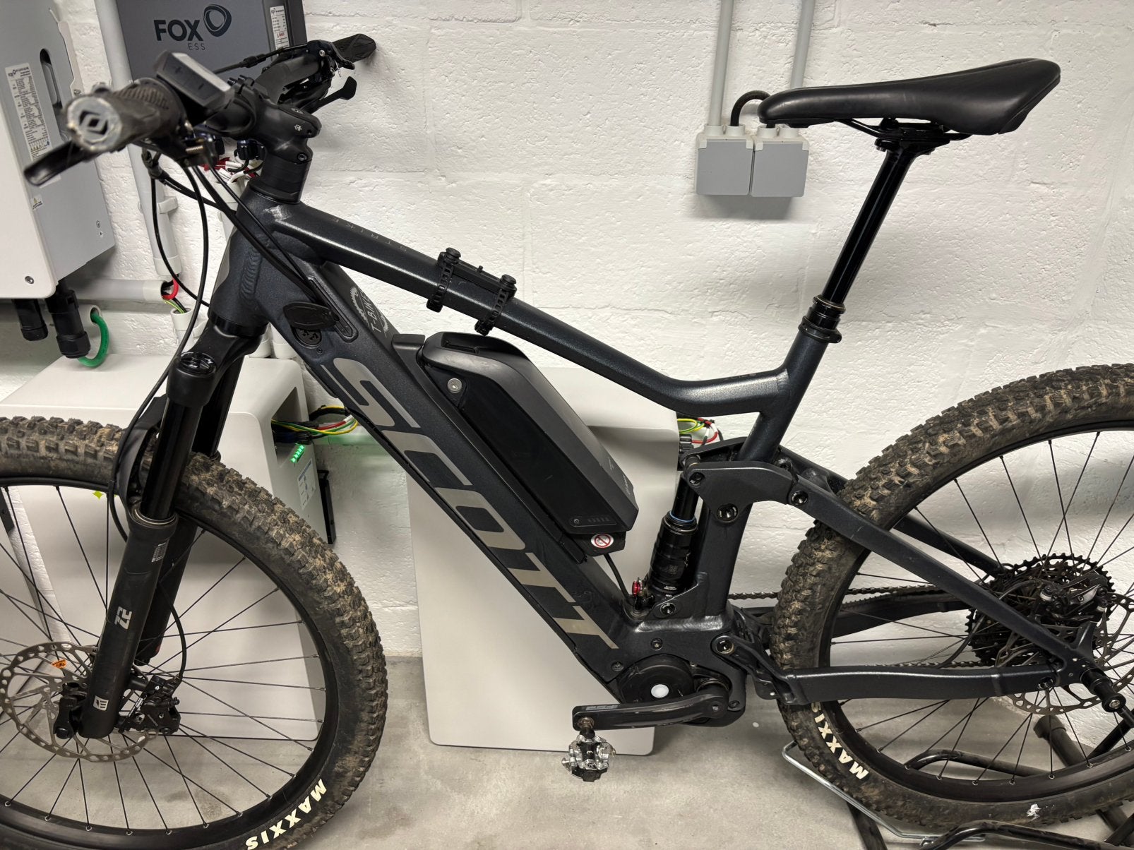 SCOTT STRIKE E-RIDE 930 LARGE BLACK MATT, Fietsen en Brommers, Fully, Ophalen, Schijfrem