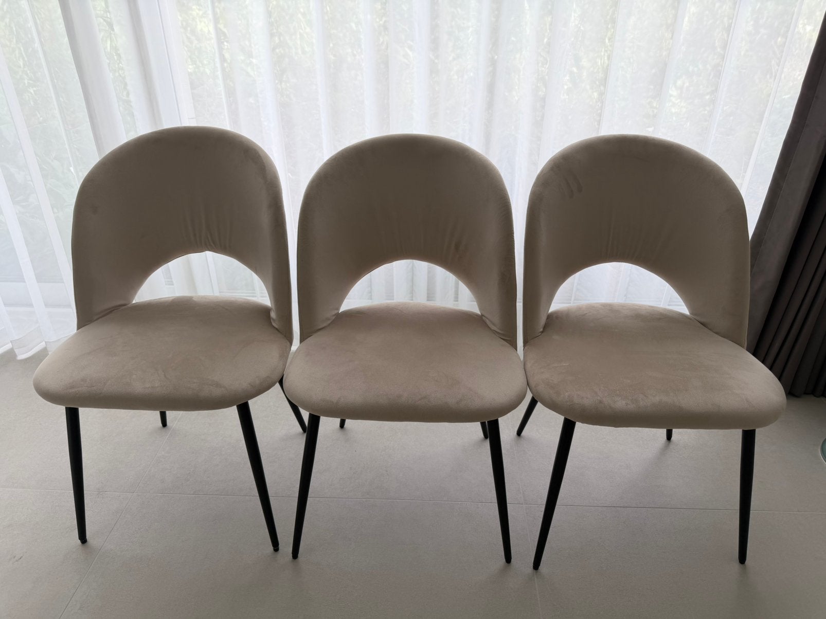Creme kleurige stoelen, Maison & Meubles, Chaises, Autres couleurs, Comme neuf, Enlèvement, Quatre